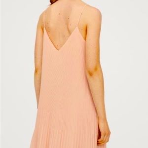 Flapper style chiffon dress. Roomy and flowy. Perfect for weddings